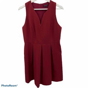 Gianni Bini M Fit Flare Dress Pleated Textured Sleeveless Cocktail Party Women’s